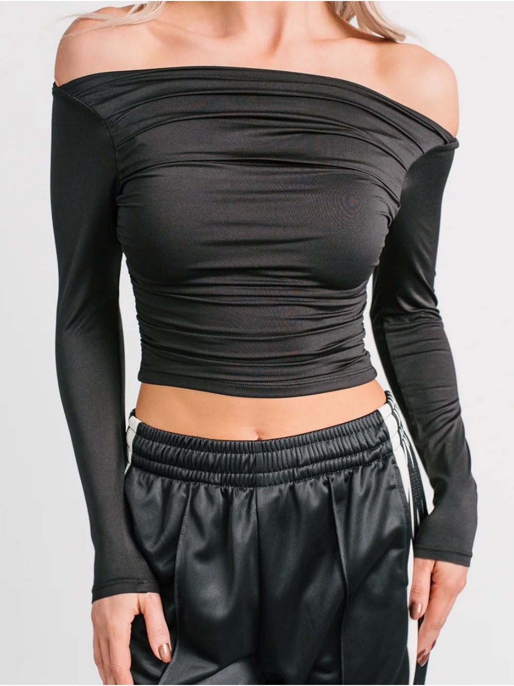 Workshop Republic Clothing Black Off-Shoulder Long Sleeve Crop Top
